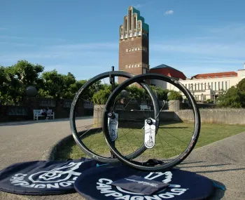 Used Campagnolo HYPERON ULTRA Disc C-Lux Finish C21/CULT/two-way-fit/UVP 3690,--/NEU! bike