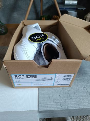 Used Shimano RC7 Wide Cycling Shoes bike — image 5 of 5
