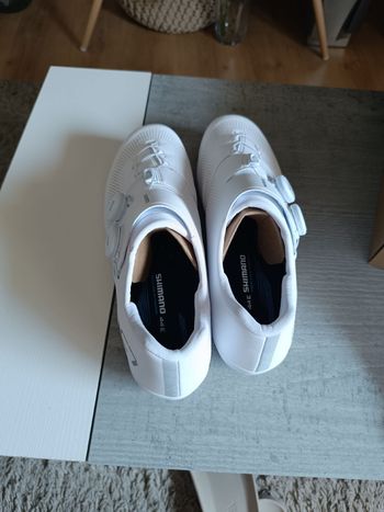 Used Shimano RC7 Wide Cycling Shoes bike — image 3 of 5