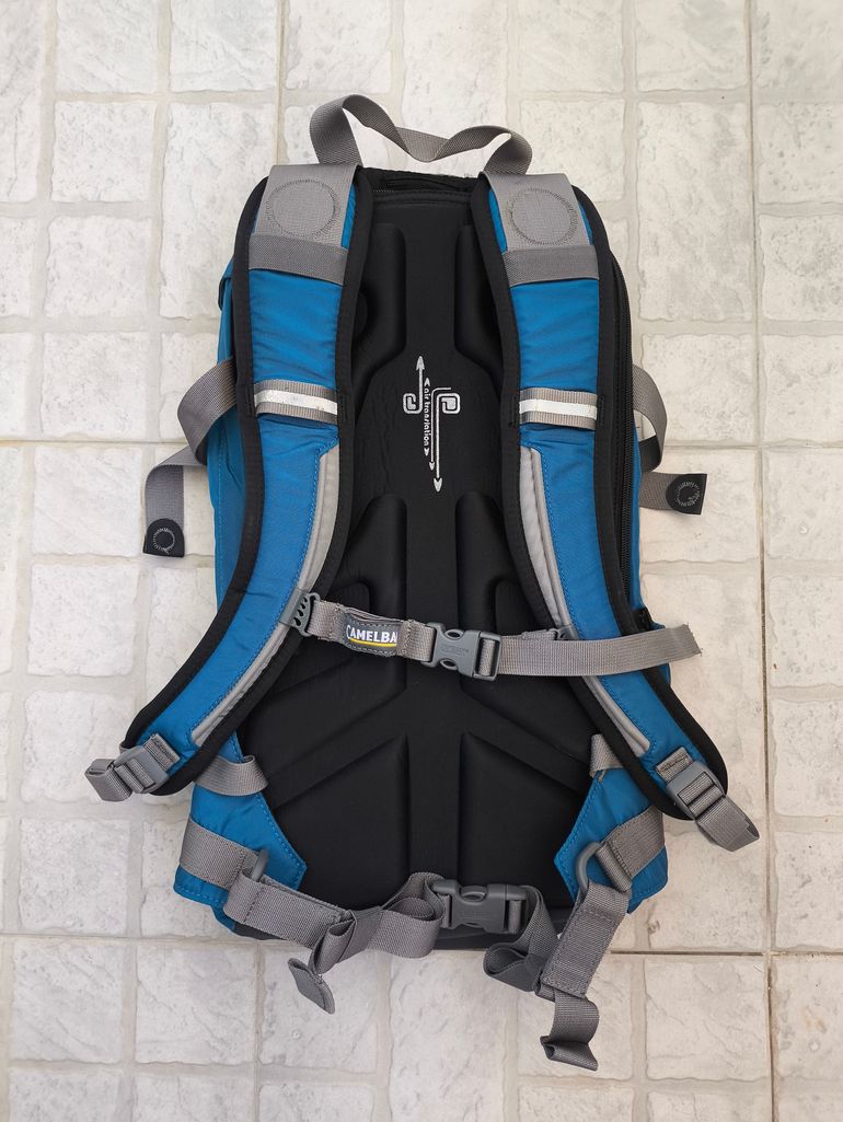 Used Camelbak Asymetrix 15 Hydration Pack bike — image 2 of 10