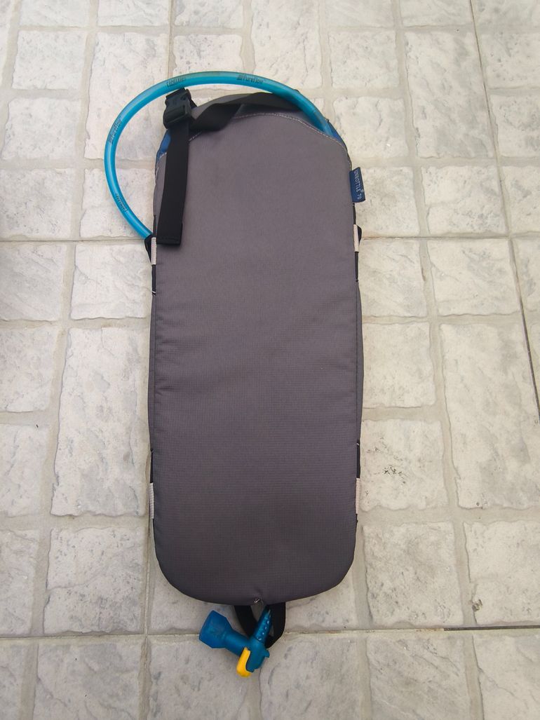 Used Camelbak Asymetrix 15 Hydration Pack bike — image 8 of 10