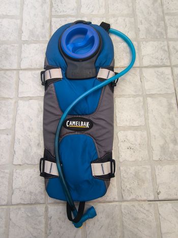 Used Camelbak Asymetrix 15 Hydration Pack bike — image 7 of 10