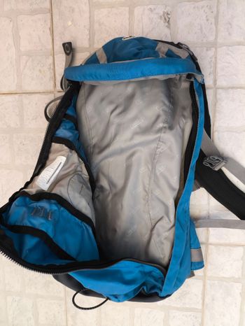 Used Camelbak Asymetrix 15 Hydration Pack bike — image 5 of 10