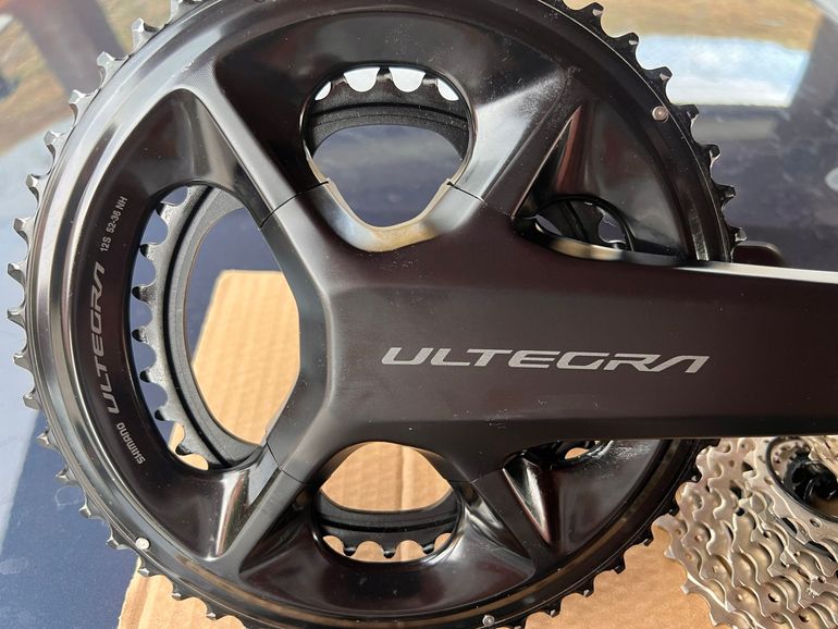 Used Shimano Ultegra Di2 R8150 12-speed Groupset 2026 bike — image 2 of 12
