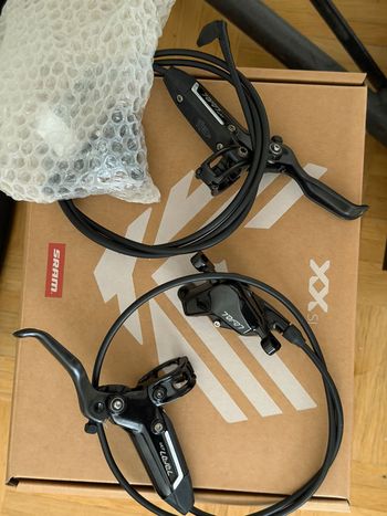 Used Sram Level Ultimate Stealth C1 2026 bike — image 3 of 5