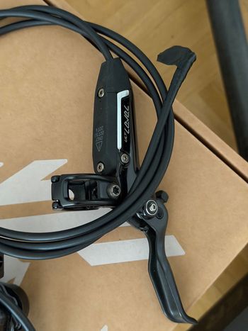 Used Sram Level Ultimate Stealth C1 2026 bike — image 4 of 5