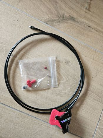 Used Sram Force AXS D2 Disc Brake Caliper 2024 bike — image 2 of 4