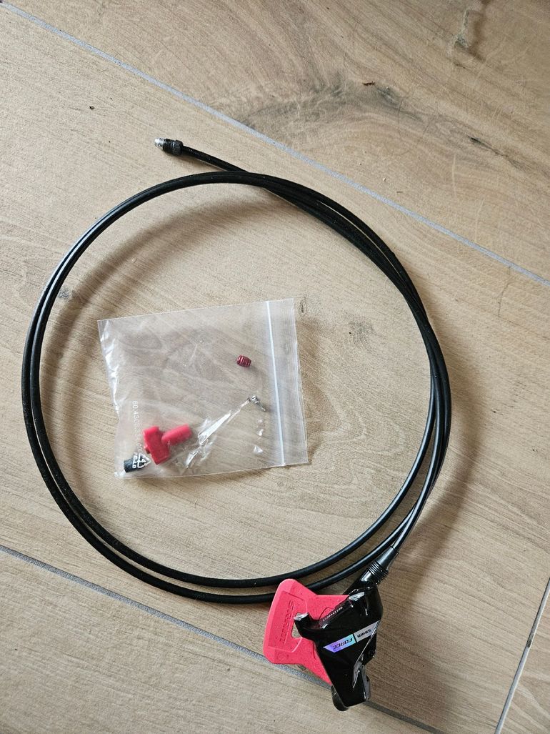Used Sram Force AXS D2 Disc Brake Caliper 2024 bike — image 2 of 4