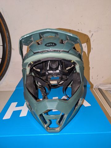 Brugt Bell Super Air Spherical Helmet bike — billede 5 af 6