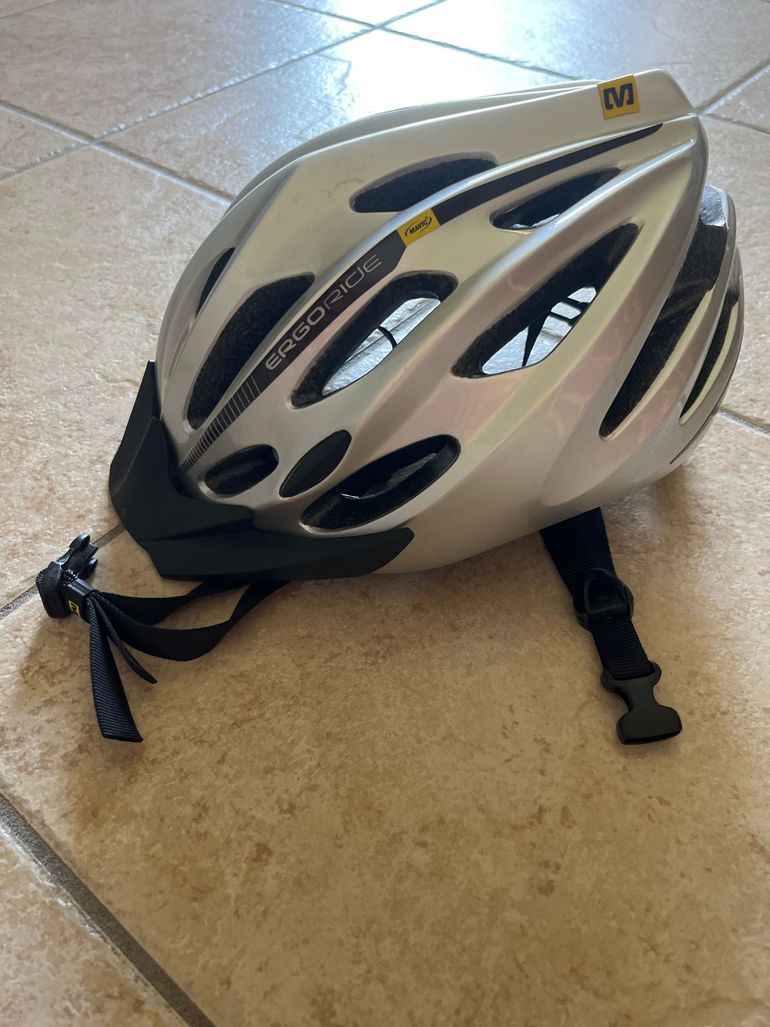 Used Mavic Ergo Ride Helmet 2010 bike — image 1 of 4