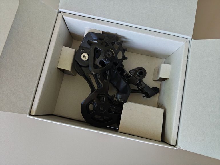 Used Shimano GRX RD-RX822-GS 1x12-speed 2026 bike — image 6 of 7