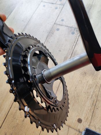 Used Shimano FC-R9200 2026 bike — image 3 of 3