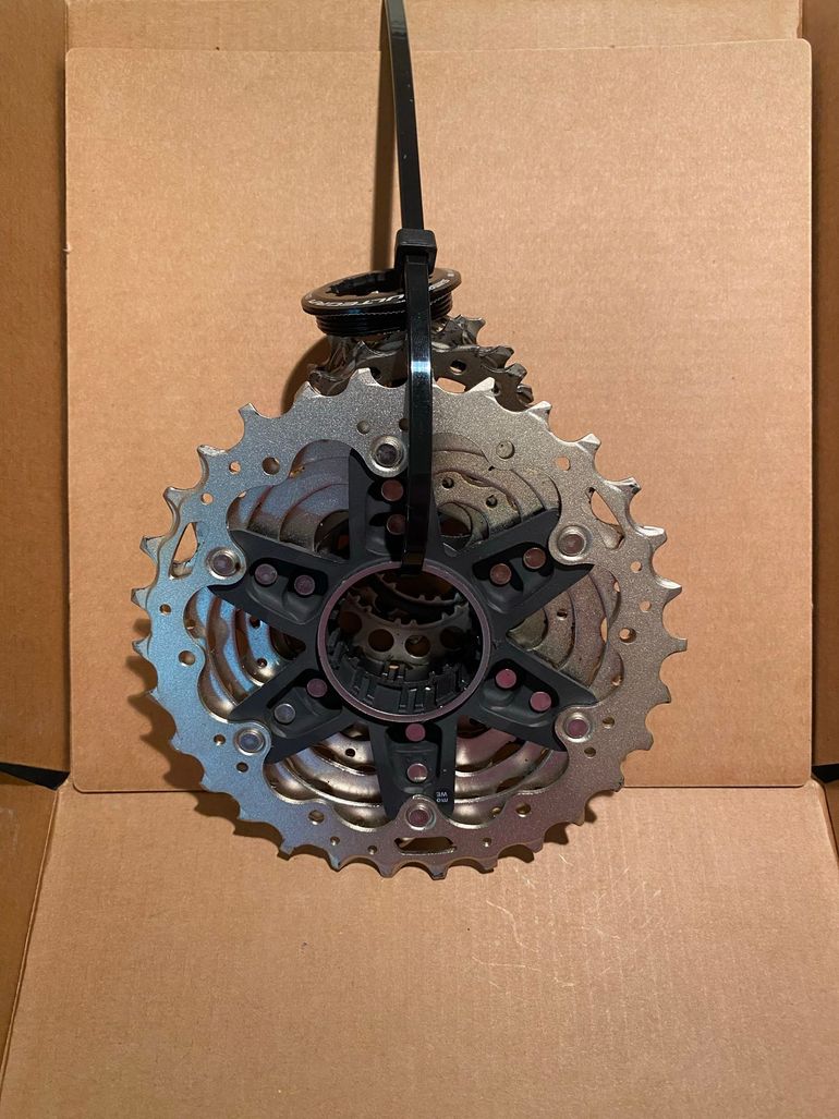 Used Shimano Ultegra Kassette CS-R8101 12-fach 11-30 Zähne bike — image 2 of 3