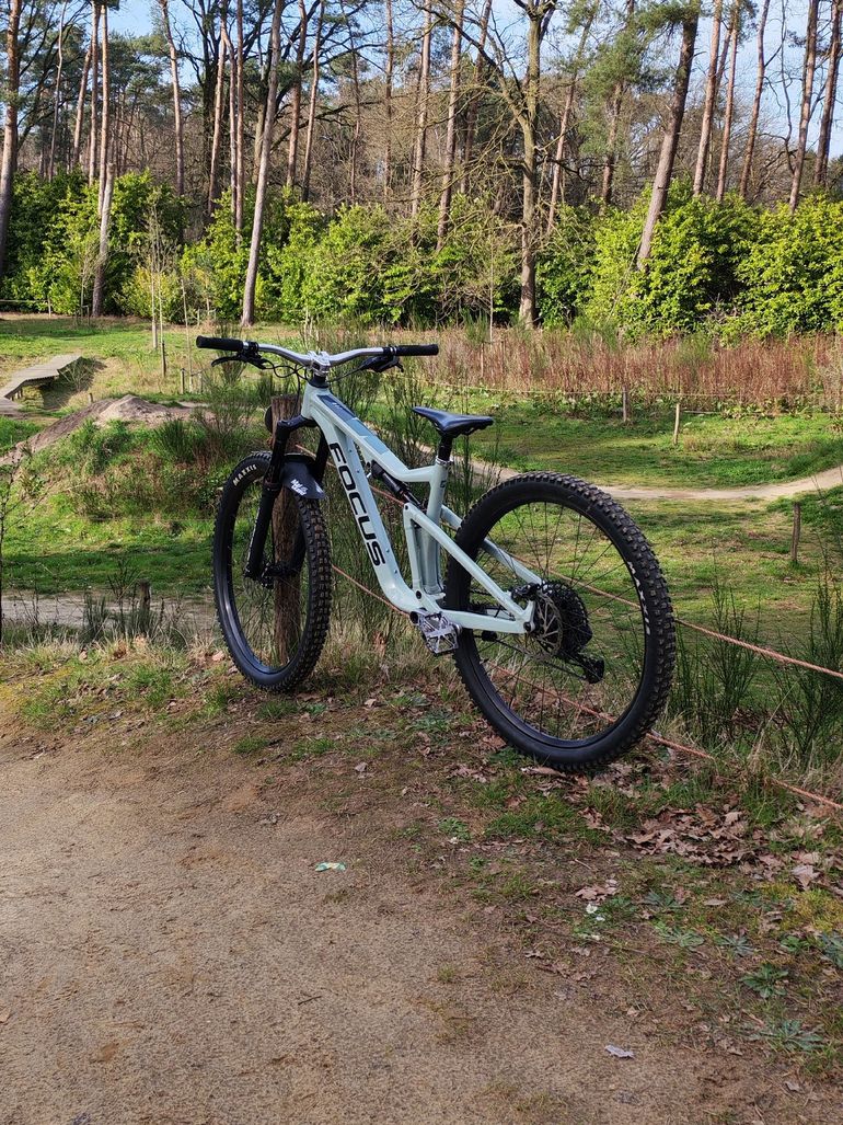 Used RockShox 210x55 deluxe select 2022 bike — image 4 of 4