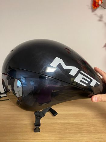 Used MET DRONE WIDE BODY Helmet bike — image 4 of 8