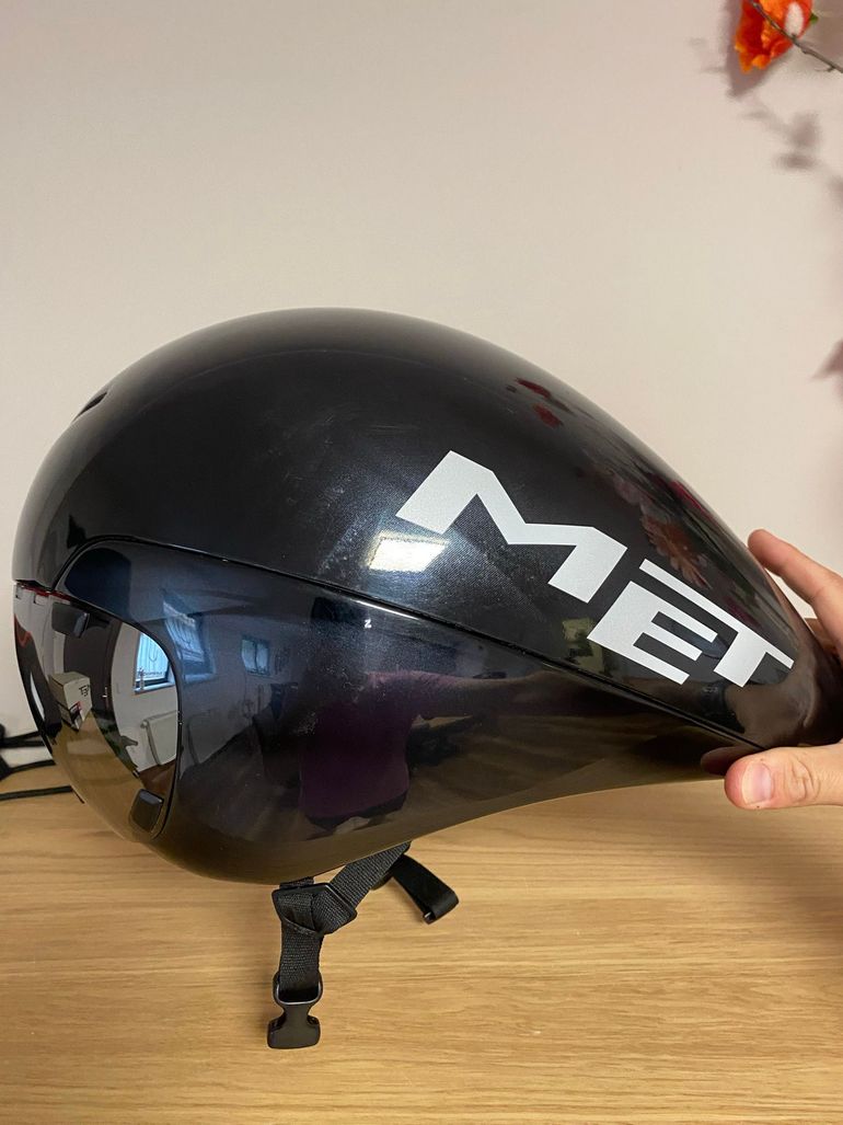 Used MET DRONE WIDE BODY Helmet bike — image 4 of 8