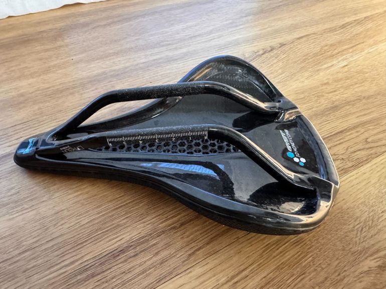 Used Ryet 3D Printed Carbon Saddle 155mm 2026 bike — image 6 of 6