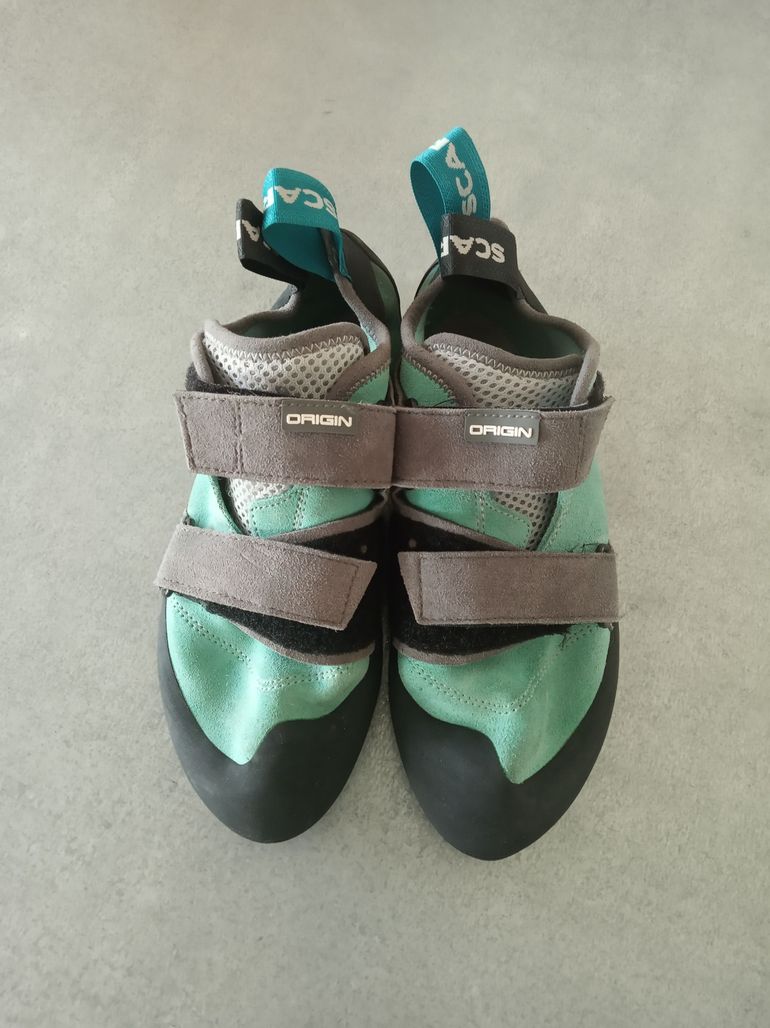 Used Scarpa Origin Woman Climbing Shoes bike — image 1 of 3