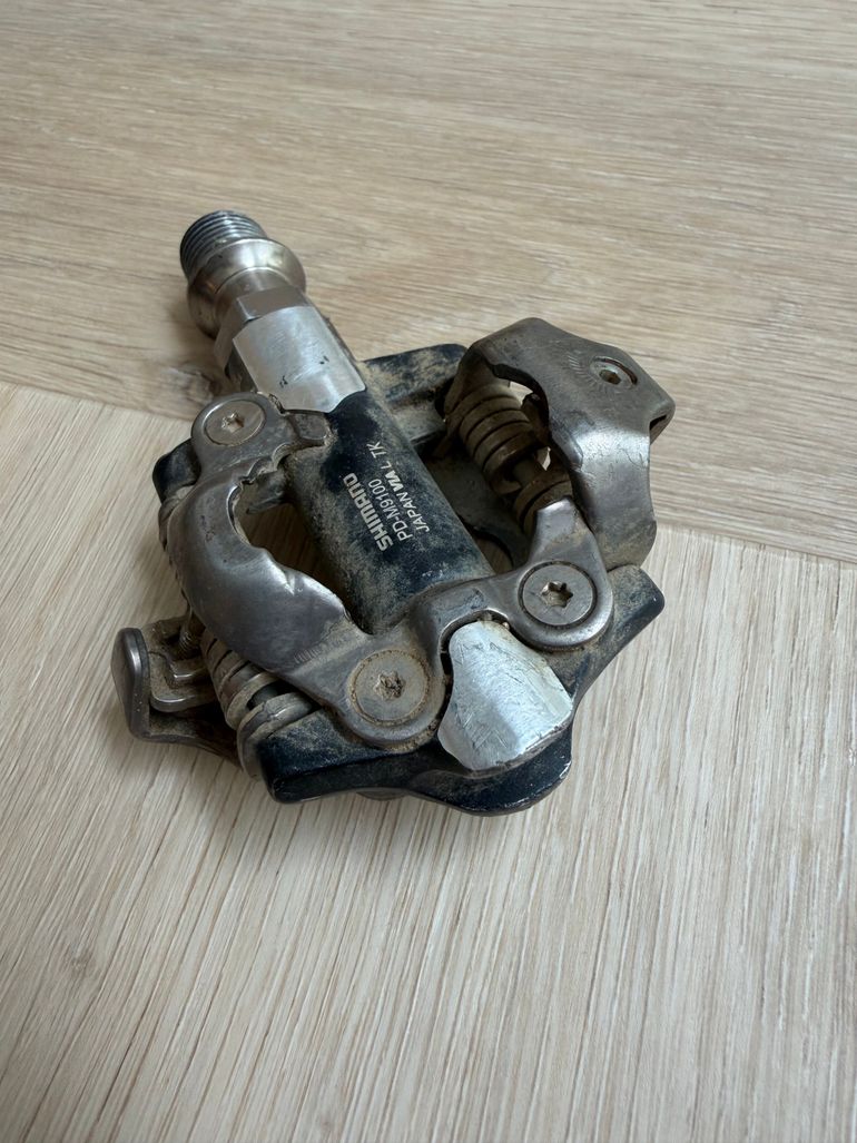 Used Shimano XTR PD-M9100 Pedals Short Axle bike — image 3 of 5