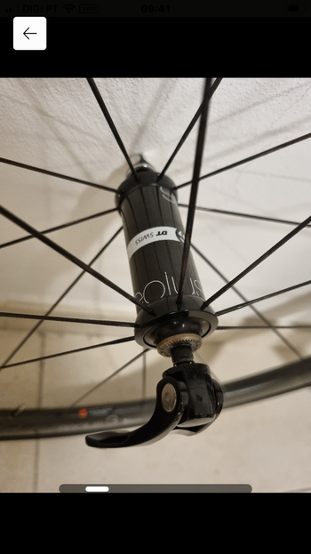 Used Bontrager Aeolus 3 D3 Tubular 2019 bike — image 3 of 5