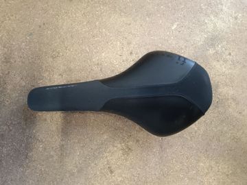 Použité Fizik Antares R5 Saddles & Seatposts