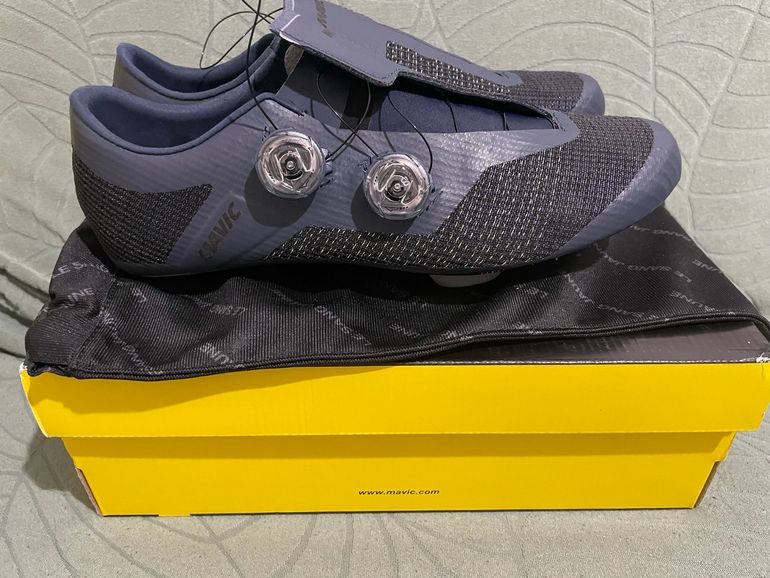 Used Mavic Cosmic Ultimate III 2025 bike — image 1 of 6