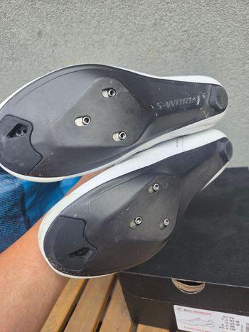 Used Specialized Torch 3.0 Road Shoes bike — image 4 of 9