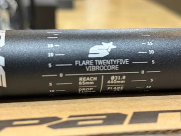 Brugt Spank Flare 25 Vibrocore Drop Bar bike — billede 3 af 5