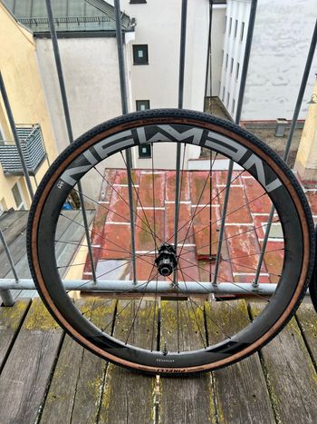 Used Newmen Advanced SL R 38 bike — image 2 of 5