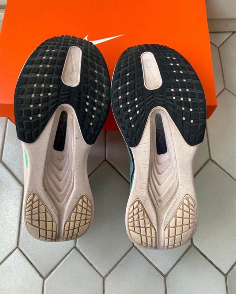 Used Nike Zoom Fly 5 2025 bike — image 3 of 6