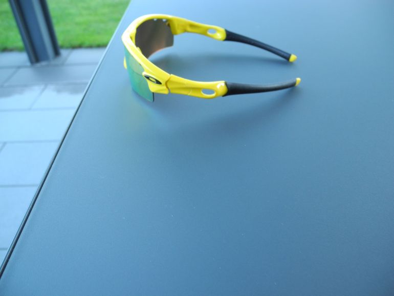 Used Oakley Radar bike — image 5 of 7