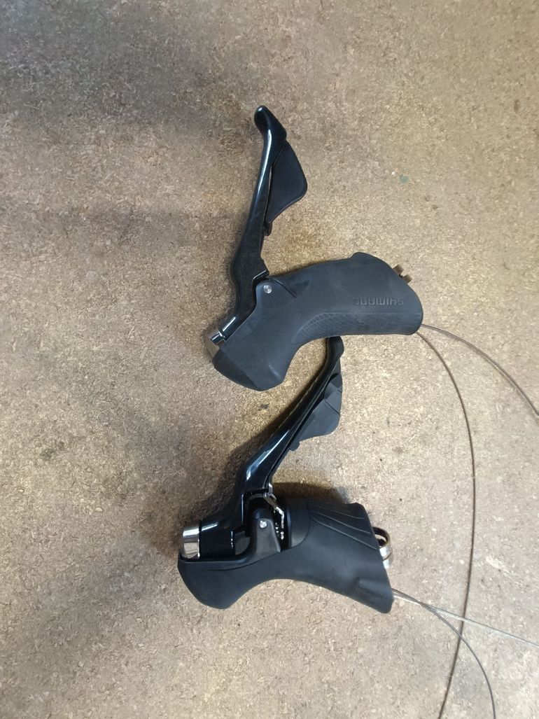Used Shimano Ultegra 11 Vitesses 2 Plateaux bike — image 1 of 3
