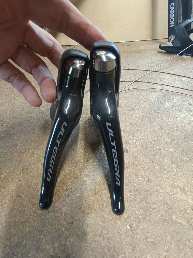 Used Shimano Ultegra 11 Vitesses 2 Plateaux bike — image 3 of 3