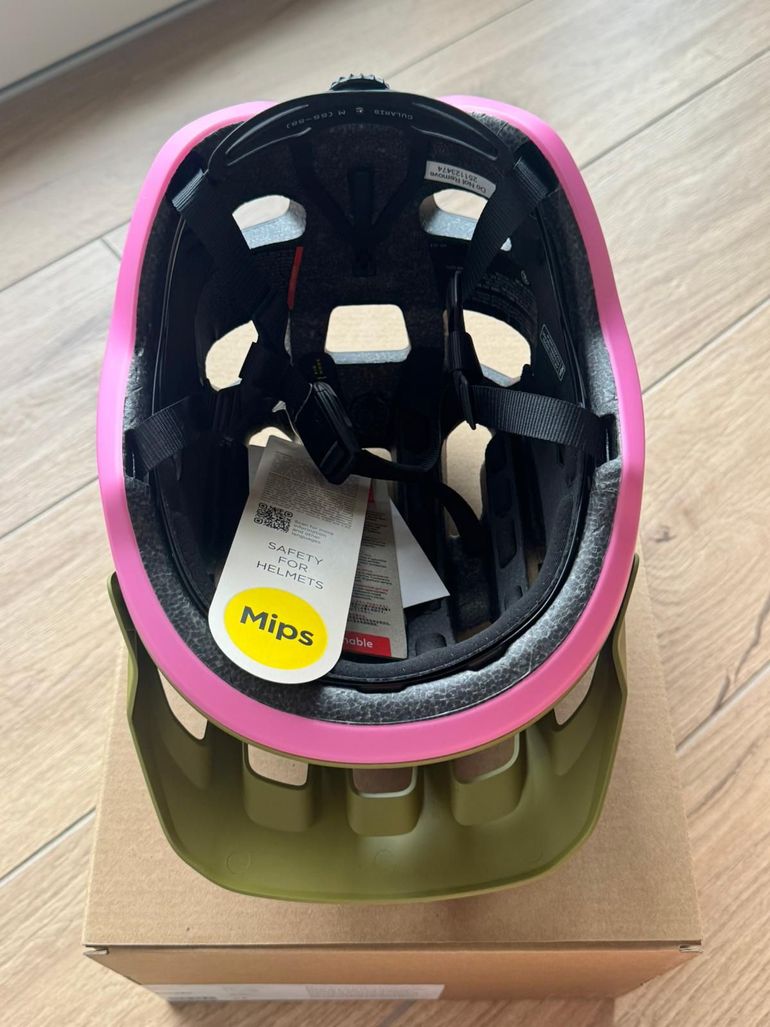 Used POC Cularis MIPS Helmet 2026 bike — image 4 of 5