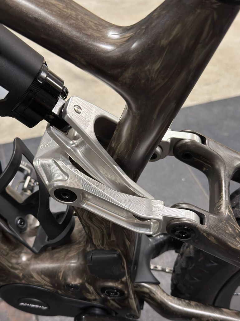 Used cascade Turbo Levo Link Gen 4 2026 bike — image 2 of 4