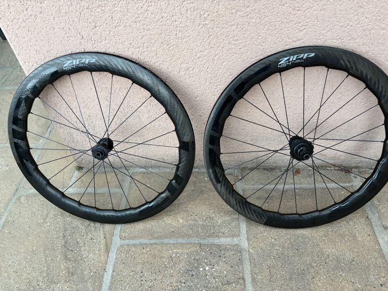 Used Zipp 454 NSW Wheels bike — image 1 of 6