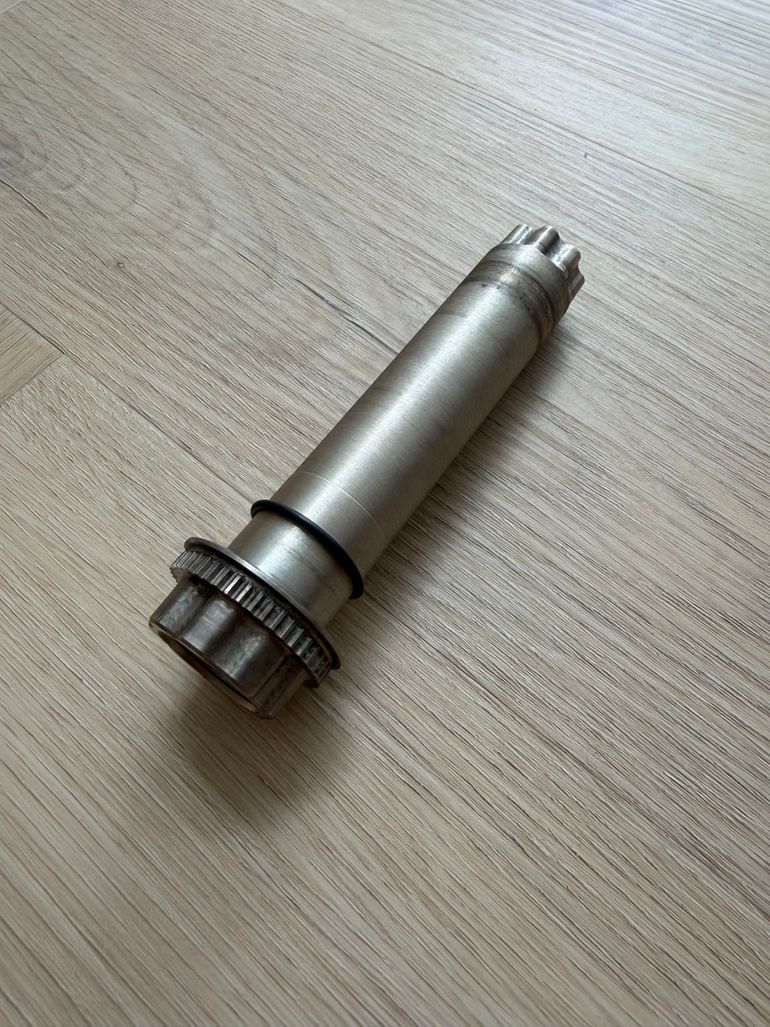 Used Rotor ALDHU 24 Crankset 165mm bike — image 3 of 6