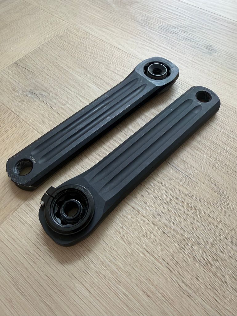 Used Rotor ALDHU 24 Crankset 165mm bike — image 6 of 6