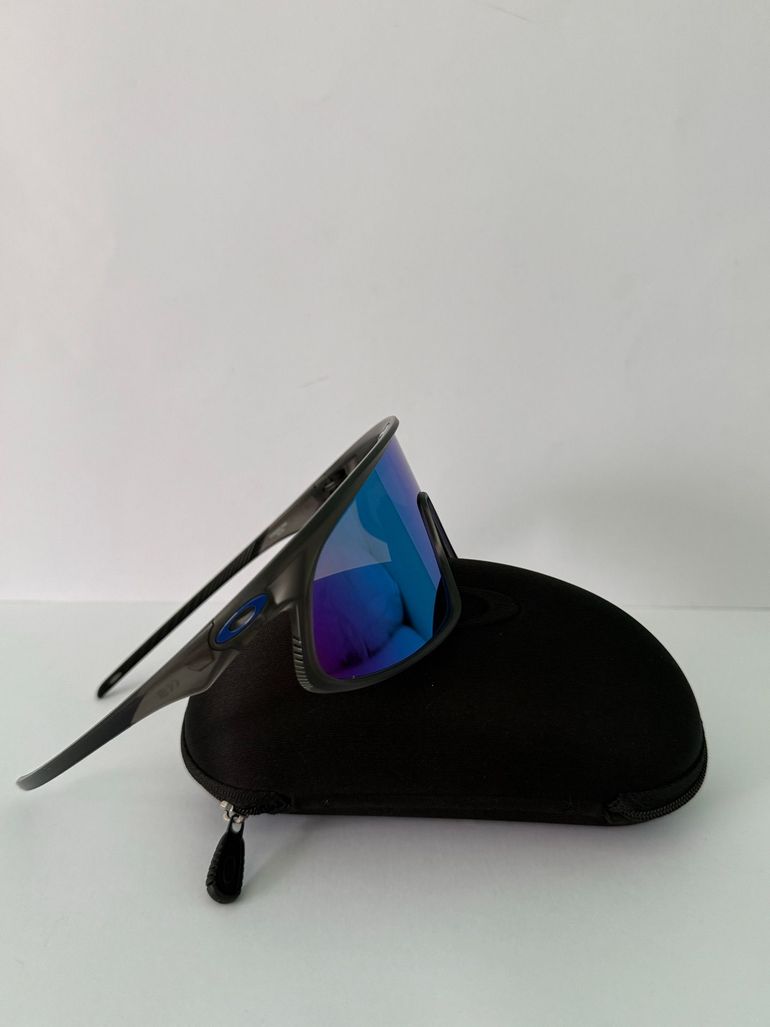 Used Oakley RSLV Prizm Sapphire bike — image 11 of 12
