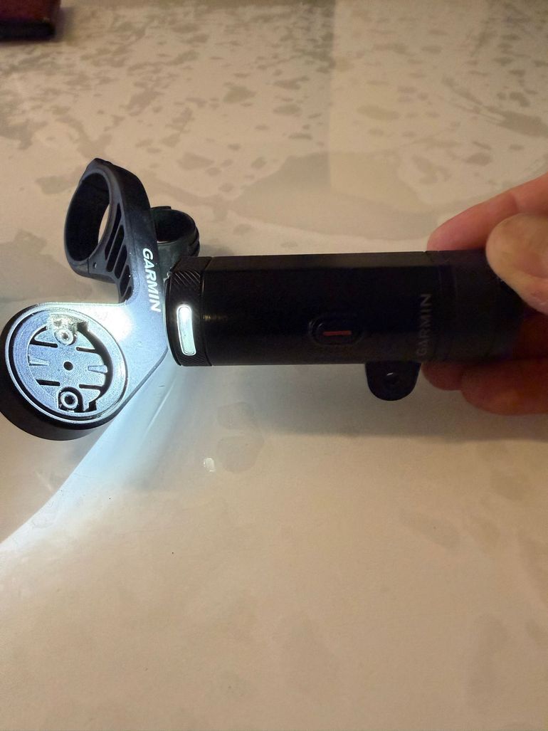 Used Garmin Varia UT800 Smart Headlight 2024 bike — image 2 of 4
