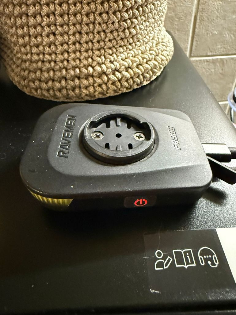 Used Ravemen FR300 Front Bike Light 2025 bike — image 2 of 2