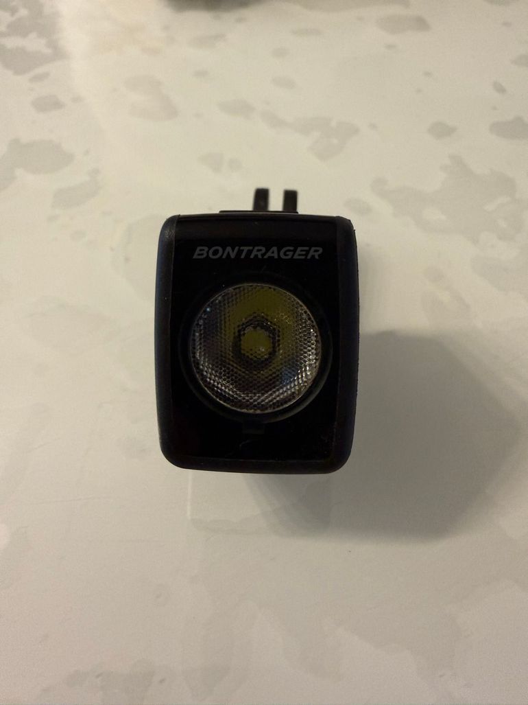 Used Bontrager Ion 200 RT Front Light 2025 bike — image 3 of 4