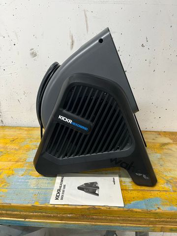 Używany Wahoo kickr headwind 2025 Cycling Accessories