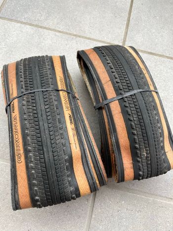 Used Bontrager Girona RSL Gravelreifen 700x42c bike — image 2 of 6