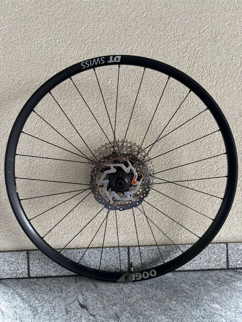 Used Dt Swiss E 1900 Spline 29" Hinterrad 2025 bike — image 3 of 9