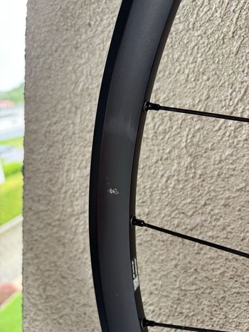 Used Dt Swiss E 1900 Spline 29" Hinterrad 2025 bike — image 5 of 9