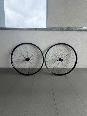 Used Bontrager Kovee 25 29" Boost Laufradsatz Tubeless Ready 2023 bike
