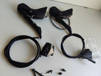 Used Shimano MANETAS GRX RX610 2026 bike — image 6 of 7