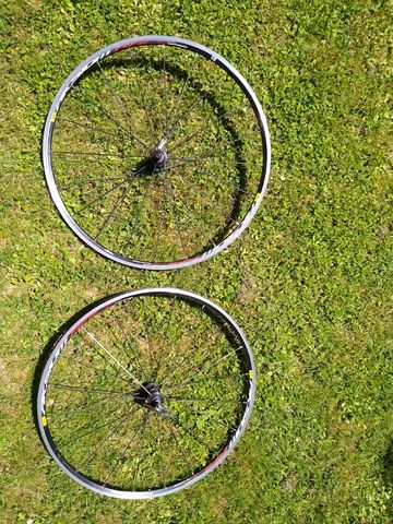 Used Mavic Aksium race Wheels
