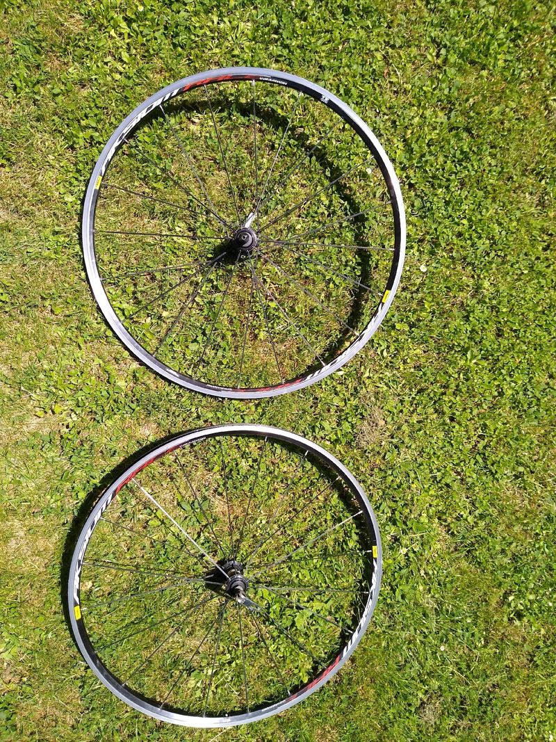 Použité Mavic Aksium race bike — obrázek 2 z 4
